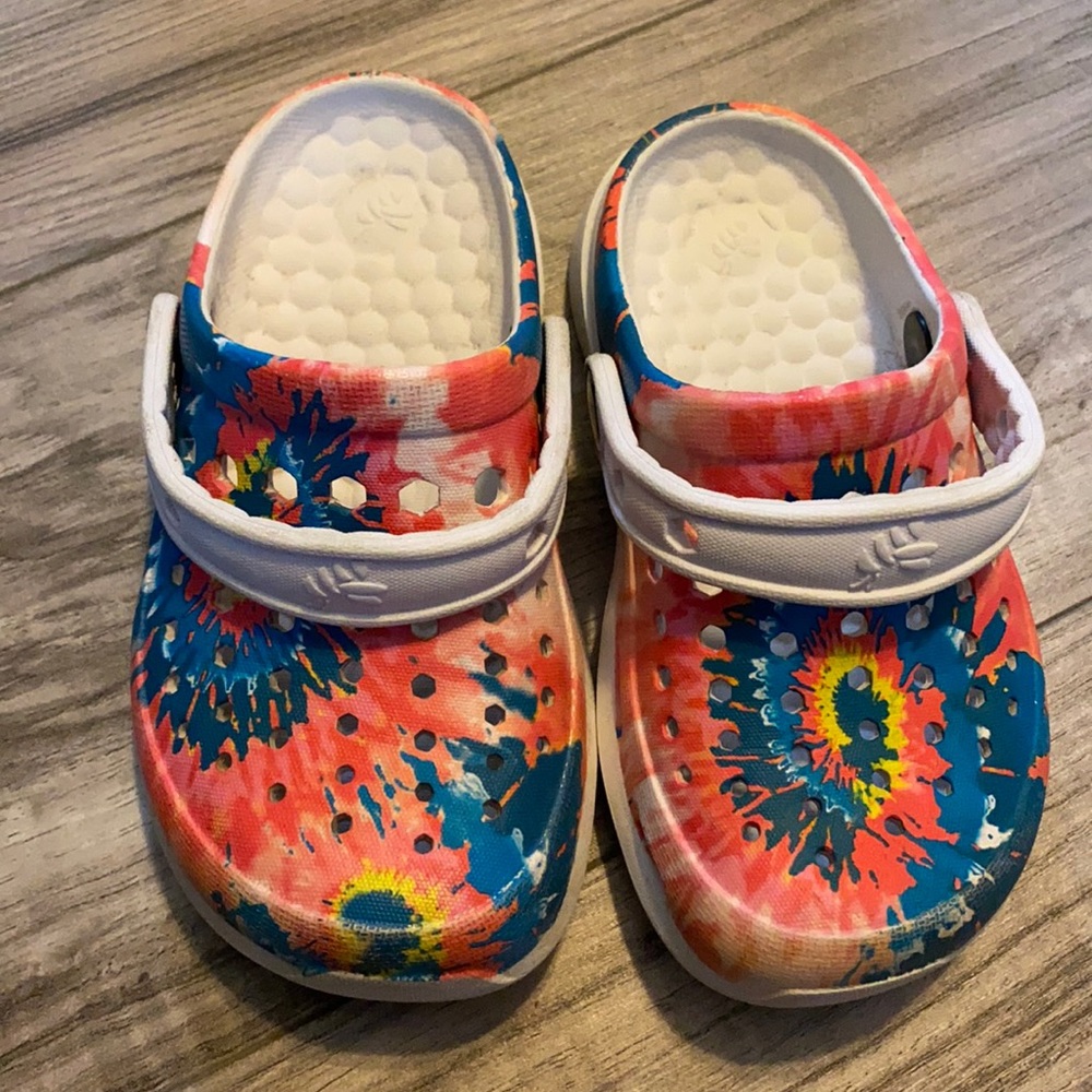 Joybees toddler size 5 water shoes